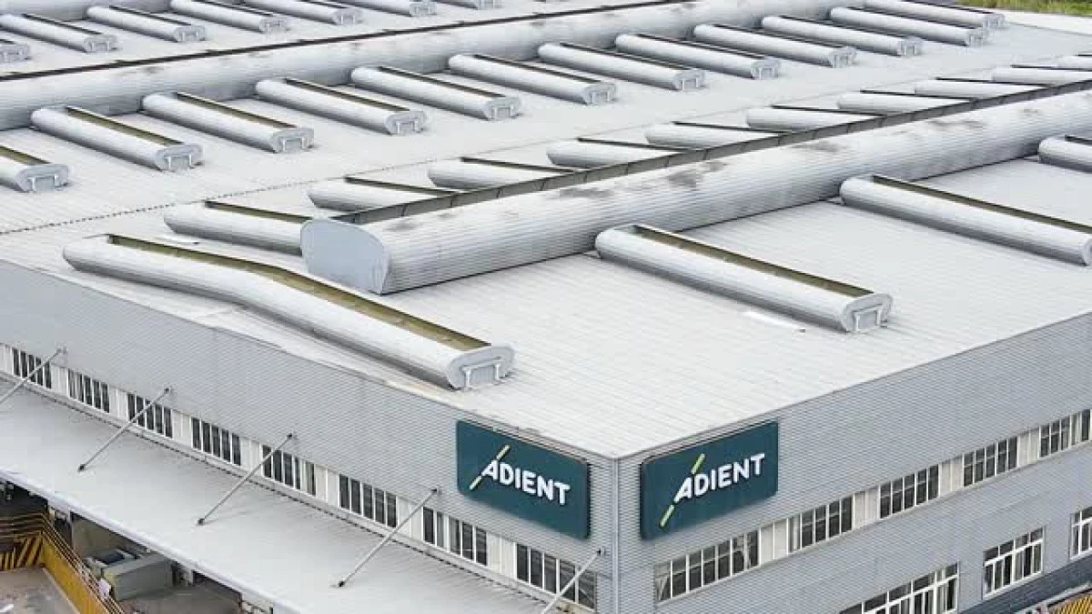 Unul dintre liderii globali ai industriei auto închide fabrica din România. Peste 1.000 de angajați vor fi disponibilizați