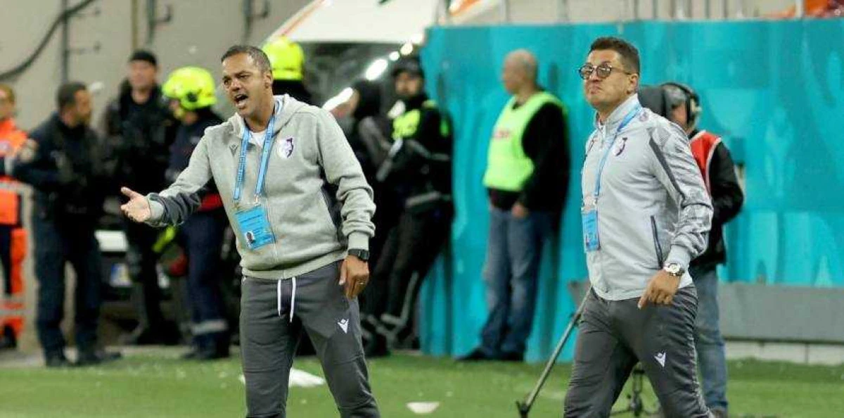 UPDATE: Argeșul a produs „șocul” și vine cu Schumacher la Arad, iar Poenaru își joacă postul încă de la meciul cu piteștenii!
