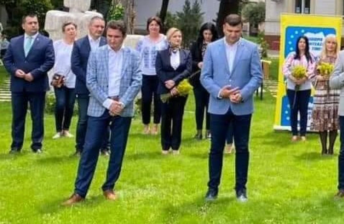 (UPDATE) Bîlcea îl trage de urechi pe Bibarț: „Blocarea accesului la ștrand este o greșeală și trebuie reparată urgent“