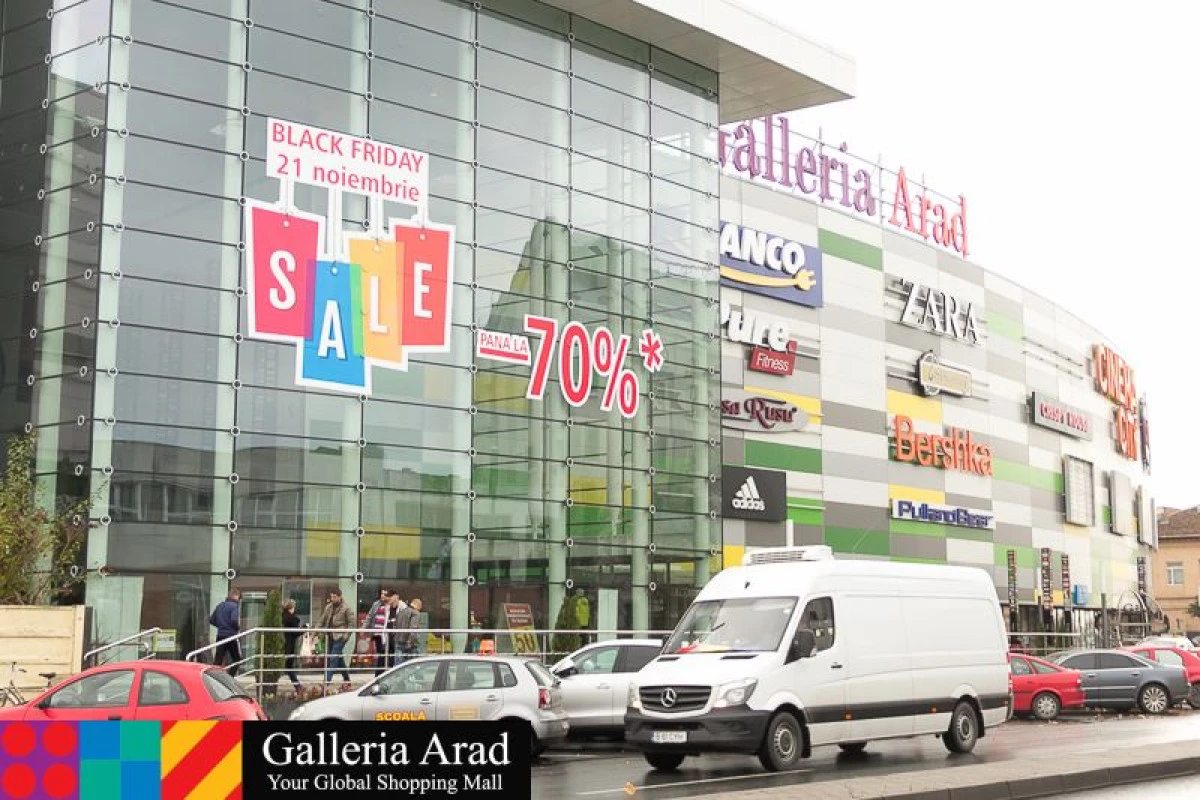 UPDATE: SERVICIUL PASAPOARTE A FOST REDESCHIS. INCENDIUL DE LA GALLERIA MALL A INCHIS SERVICIUL DE ELIBERARE A PASAPOARTELOR