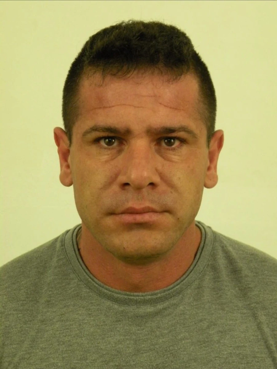 (UPDATE) Un bărbat din Macea a reușit să fugă de sub escortă. Dacă îl vedeți sunați imediat la 112!