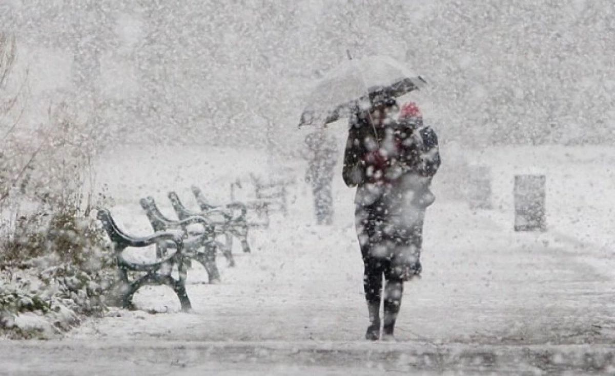 Urmează trei zile cu ger și ninsori. Vezi prognoza meteo
