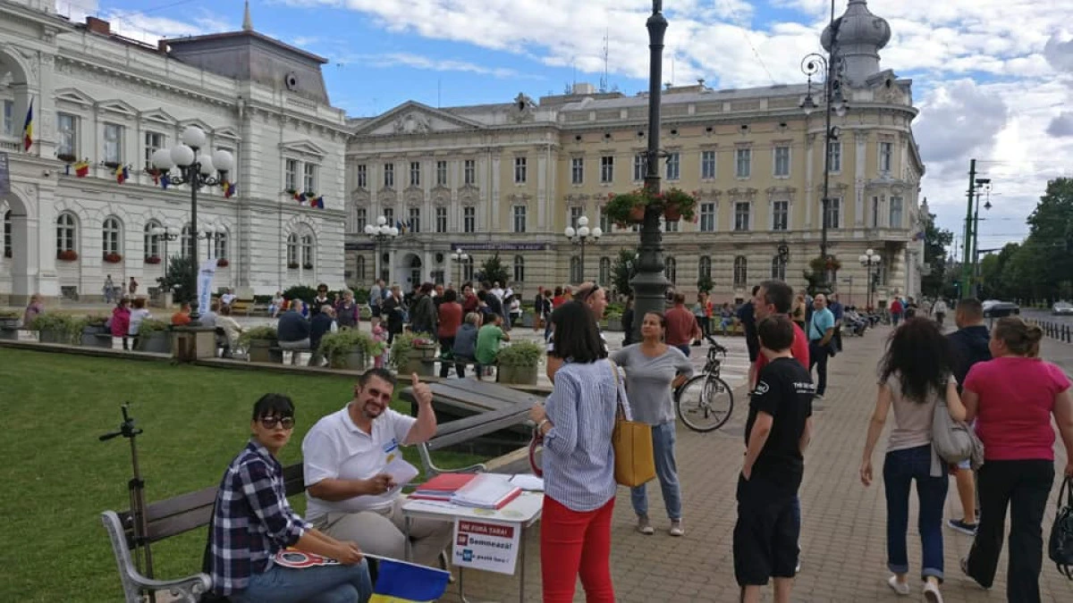 USR a reușit să scoată în stradă doar 200 de arădeni, la mitingul anti PSD