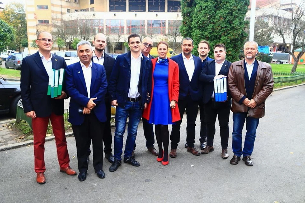 USR ARAD A DEPUS LISTELE DE CANDIDAȚI PENTRU ALEGERILE PARLAMENTARE