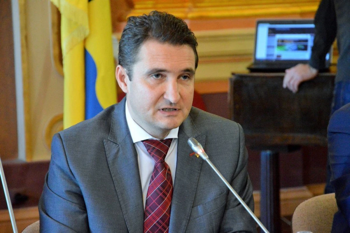 USR Arad: Bibarț când minte, minte sau e doar ignorant?