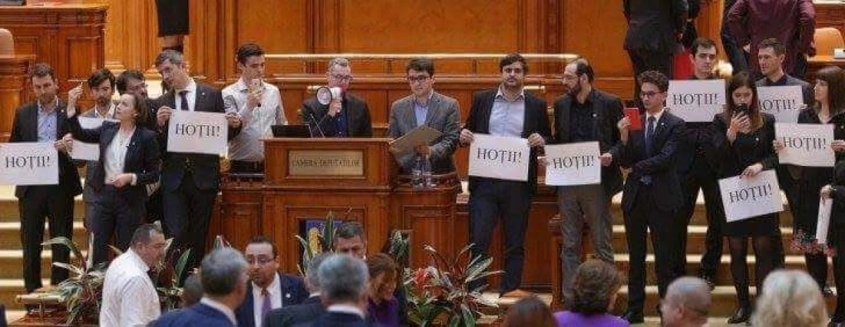 USR Arad luptă împotriva abuzurilor PSD asupra justiției