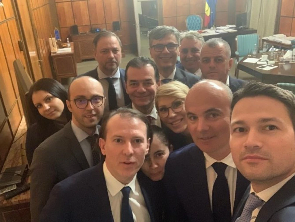 USR-PLUS s-a săturat de Cîțu și vrea să îl alunge din fruntea Guvernului