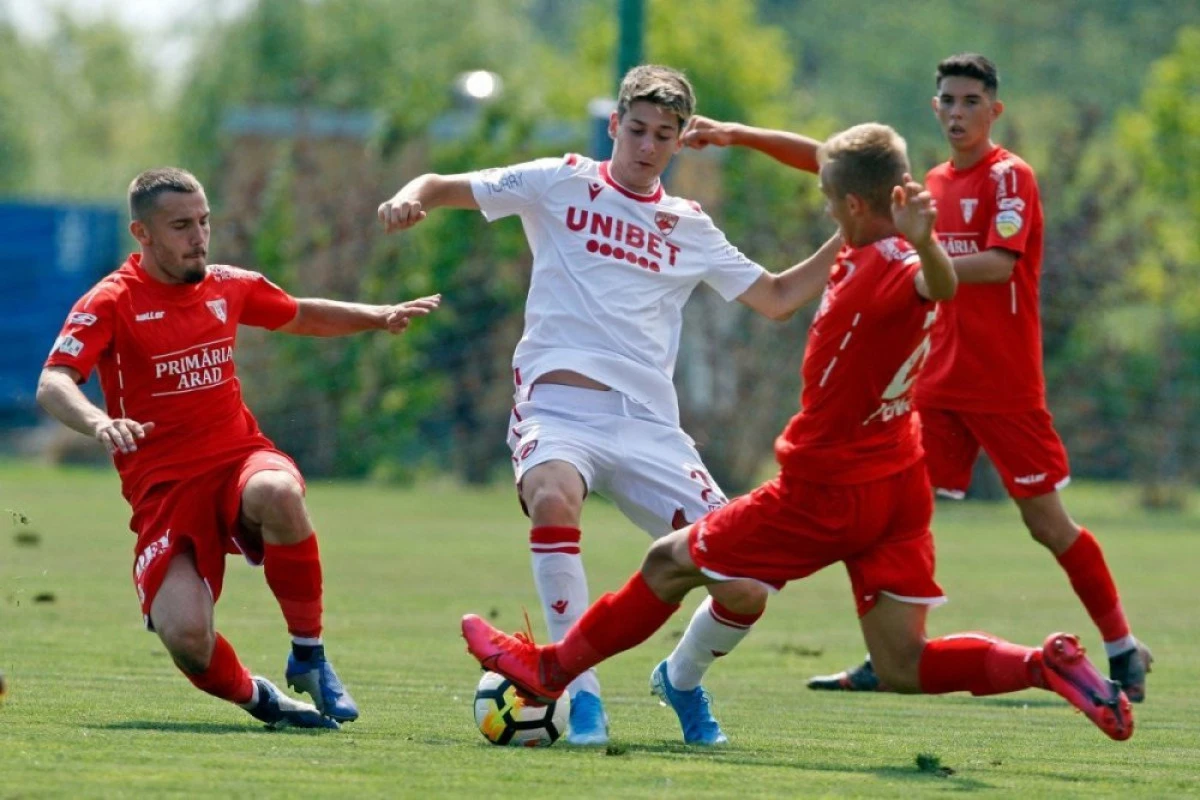 UTA a cedat în faţa lui Dinamo la loteria penalty-urilor, în semifinala Ligii Elitelor U19