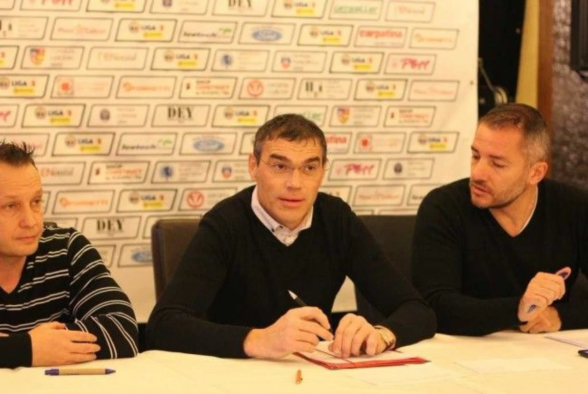 UTA clarifică problema salariilor şi a excluderilor din lot