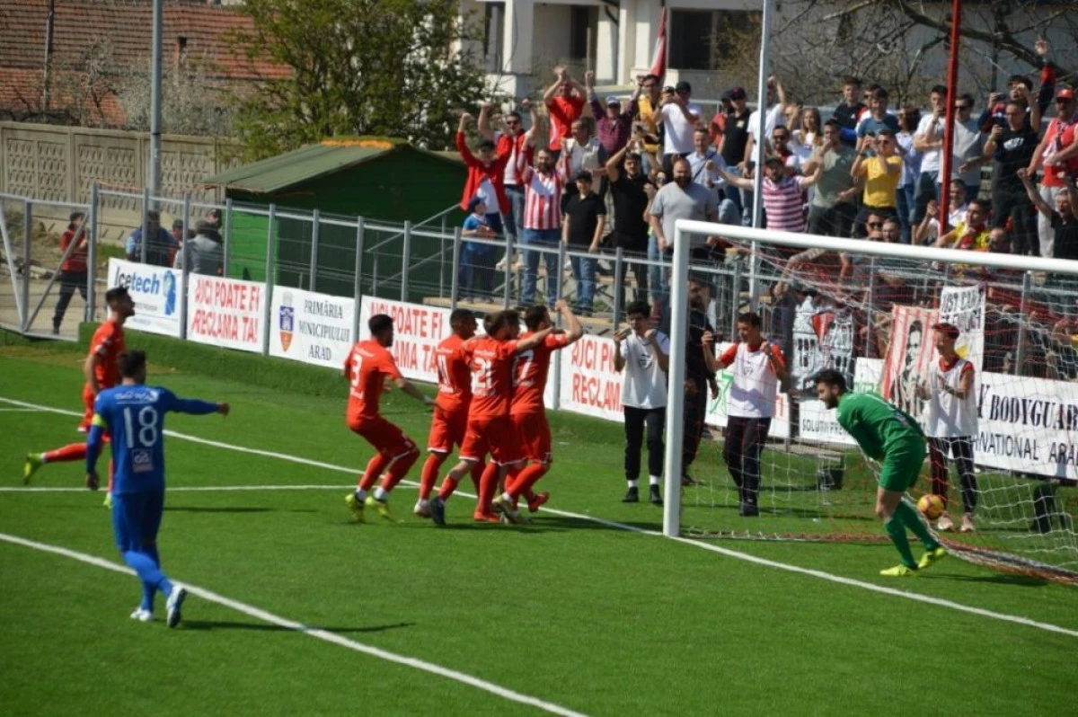 UTA detronează liderul! Victorie pentru Popa, mândrie şi culori