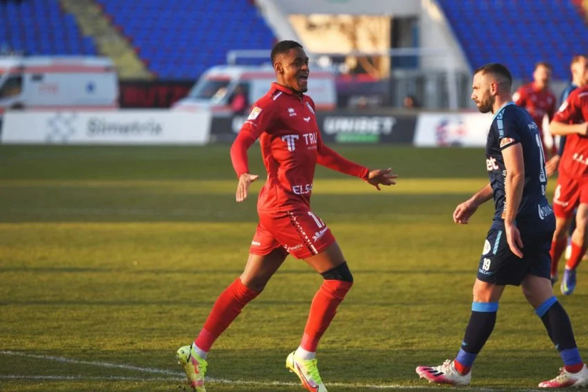 UTA, dezamăgitoare în Moldova: Botoşaniul câştigă la limită şi se menţine lider în play-out