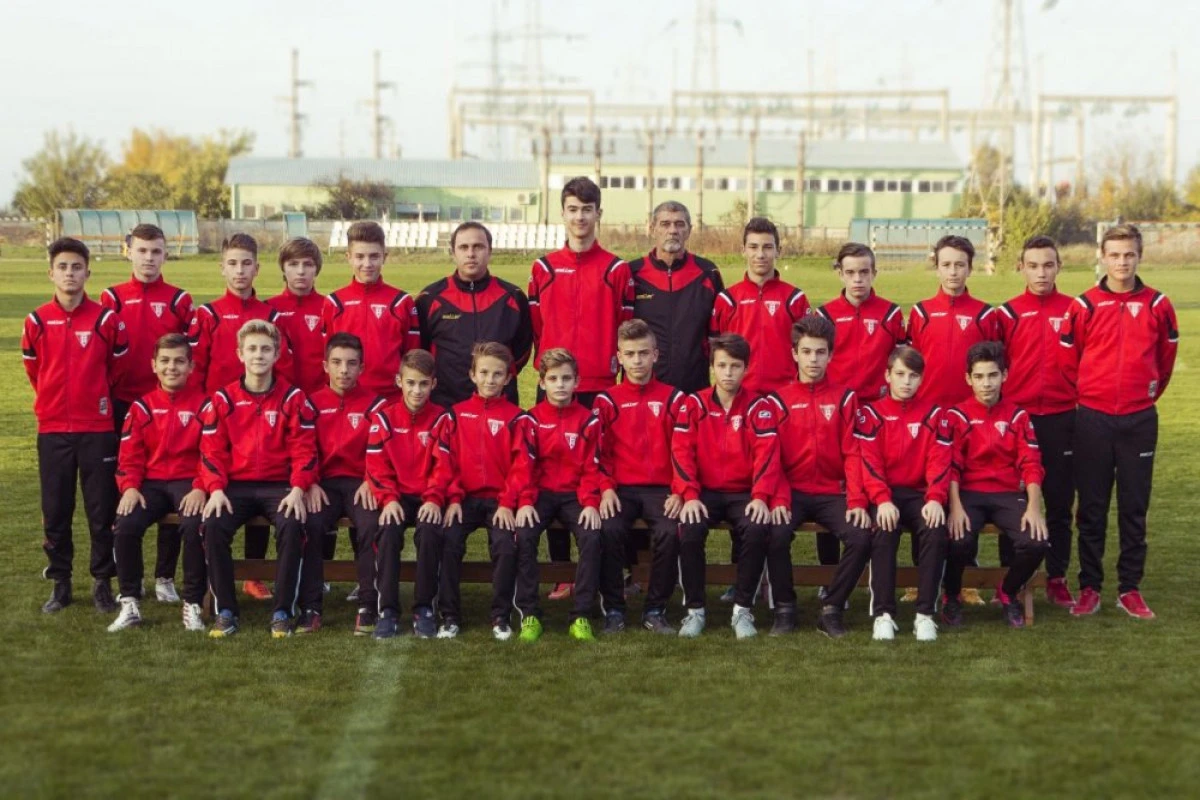 UTA E CAMPIOANA ARADULUI LA JUNIORI C. URMEAZĂ TURNEUL ZONAL