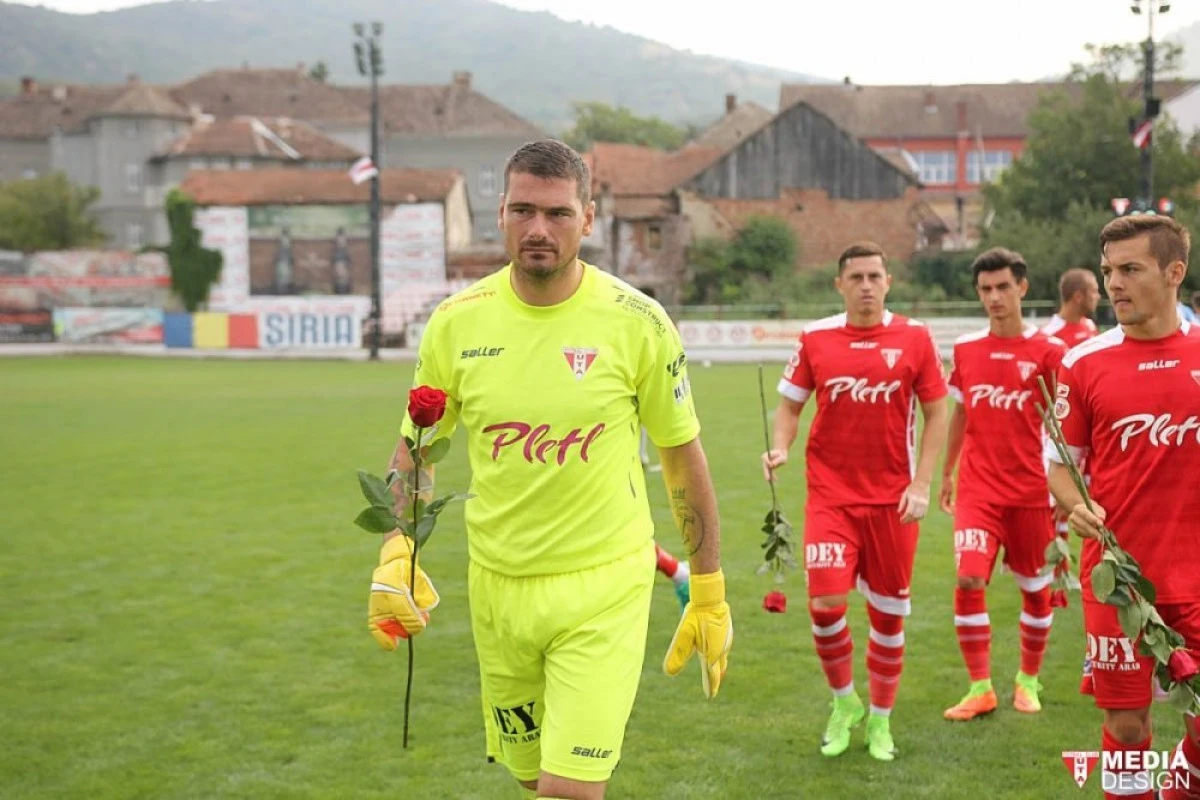 UTA s-a despărţit de Grahovac! Alţi trei jucători, la echipa a doua