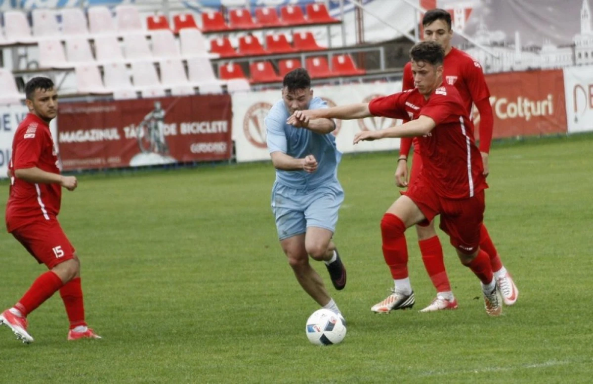 UTA s-a încălzit cu Şeitinul, pentru sprintul final al sezonului