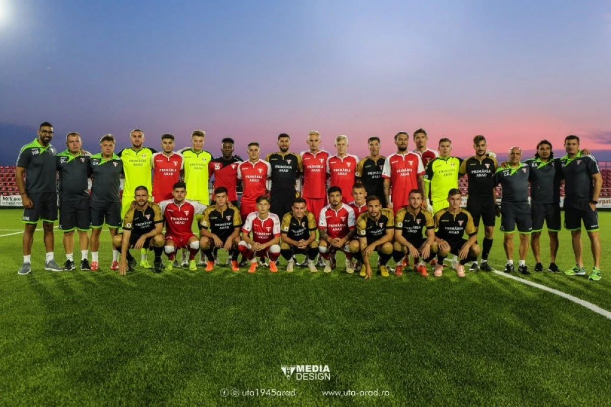 UTA s-a prezentat în faţa suporterilor! Entuziasm înaintea sezonului