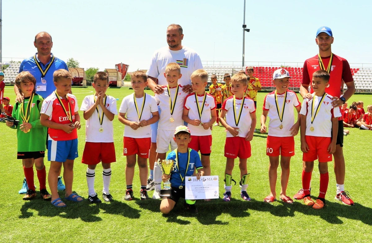 UTA şi Atletico, printre câştigătoarele Turneului de Vară de pe "Motorul"