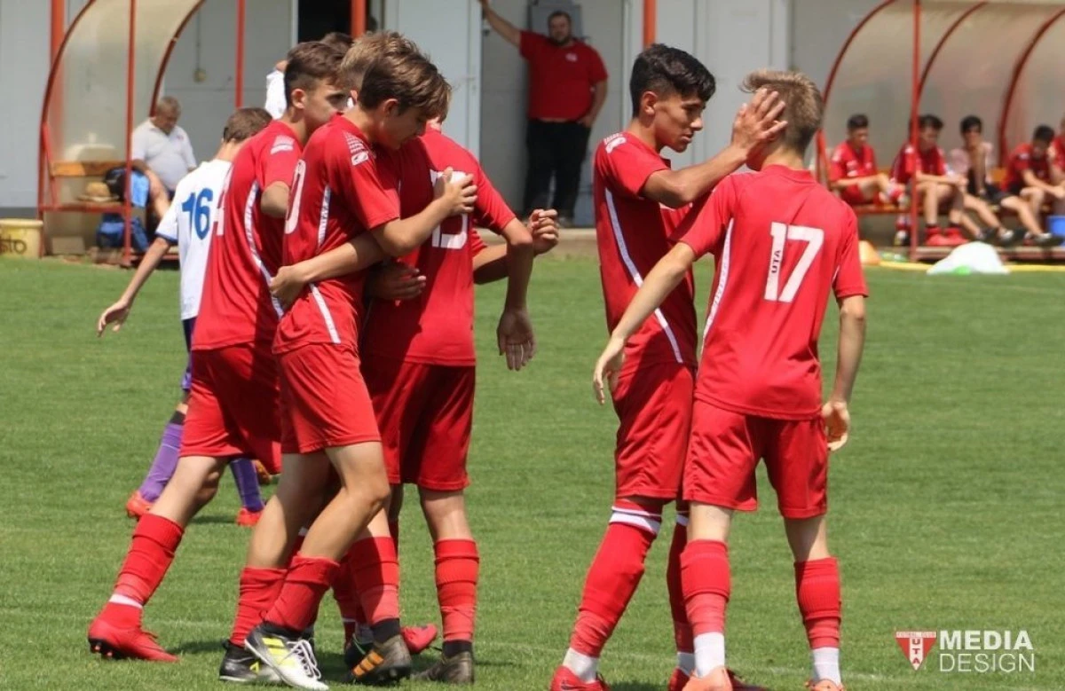 UTA şi Viitorul, victorii importante în campionatul U15