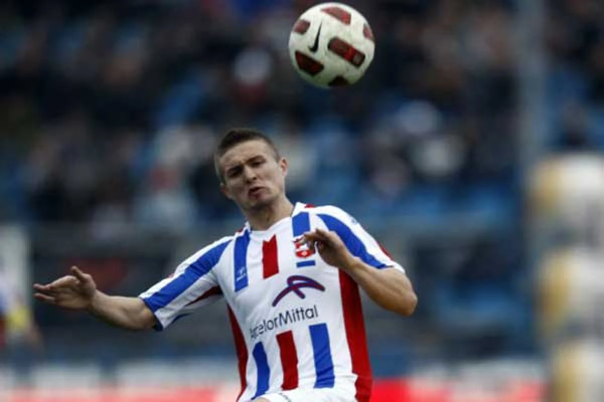 UTA vrea un fost campion, alţi doi stranieri sunt în probe