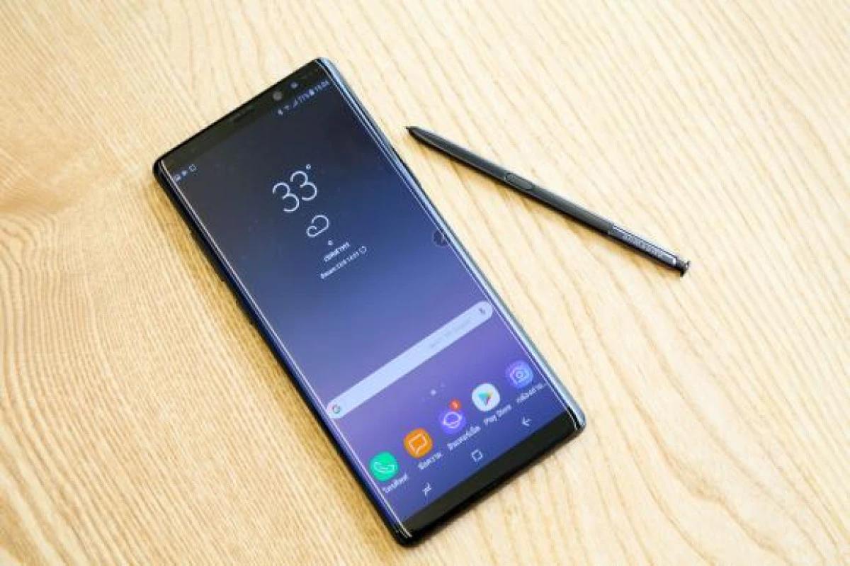 Utilizatorii acuză probleme grave la Galaxy Note 8
