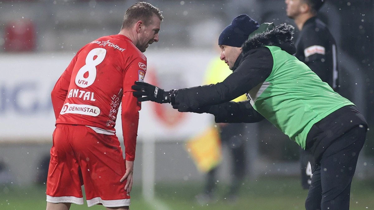 Utistul golurilor-record debutează în echipa etapei din Casa Liga 1