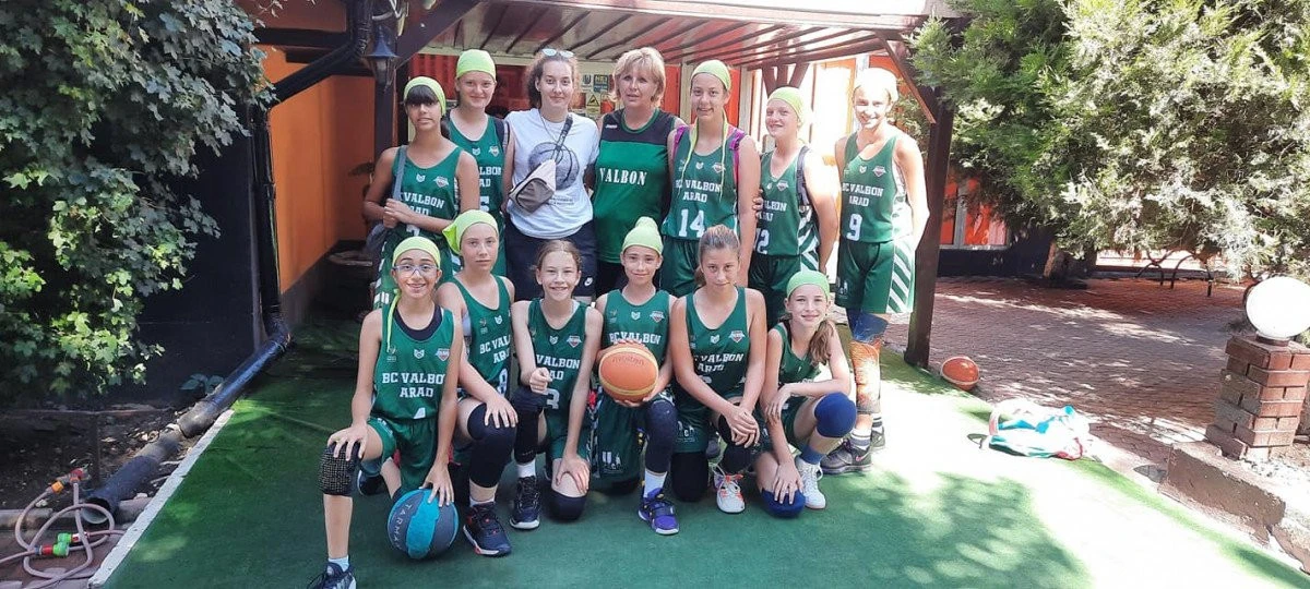 Valbon ţine steagul sus în baschetul juvenil arădean: locul şase pe ţară, la categoria U12 (FOTO)