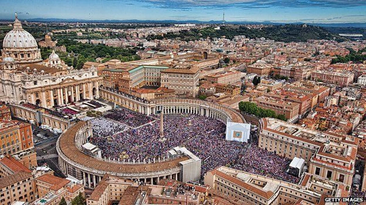 VATICANUL A PRIMIT O CERERE DE RASCUMPARARE PENTRU DOUA SCRISORI FURATE DIN ARHIVA