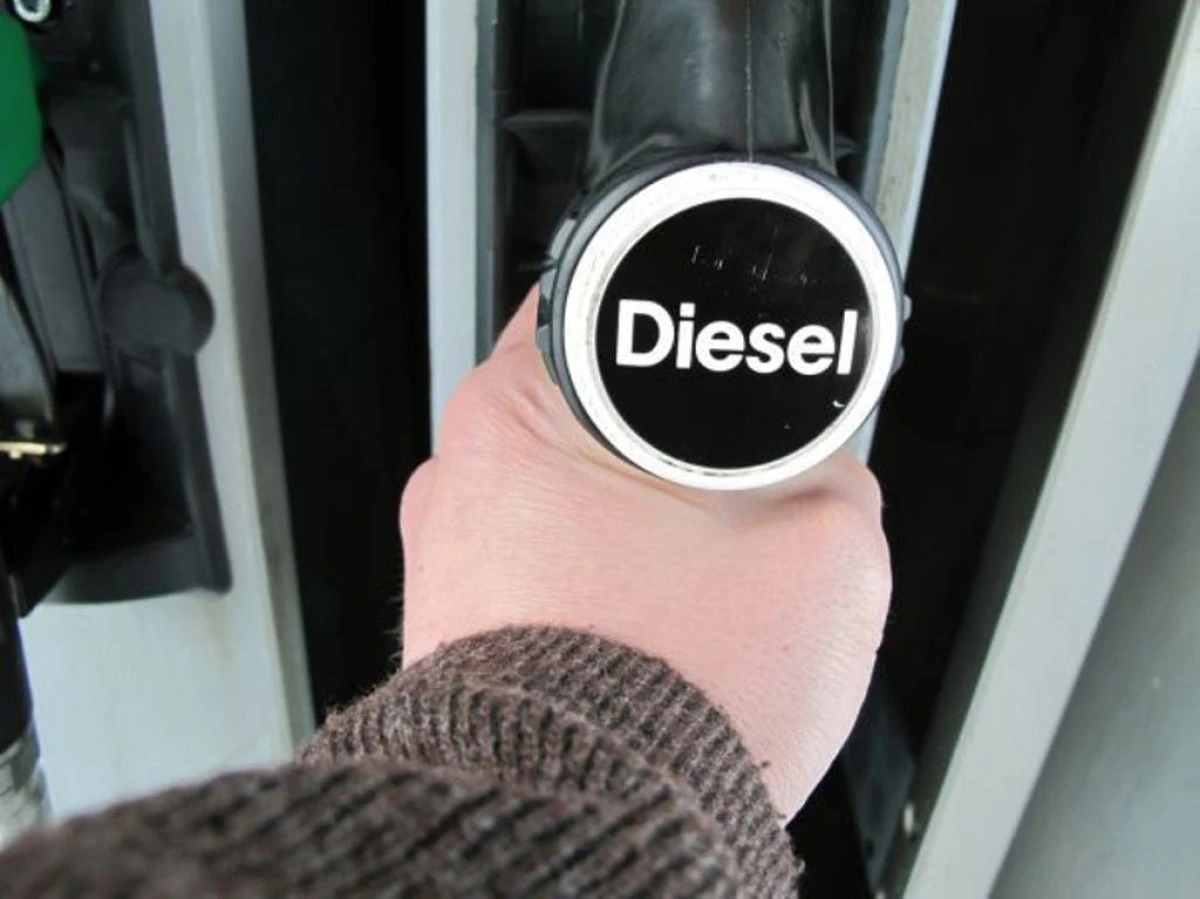 VESTE BUNA PENTRU SOFERII CU MOTOARE DIESEL. MOTORINA, MAI IEFTINA CA BENZINA