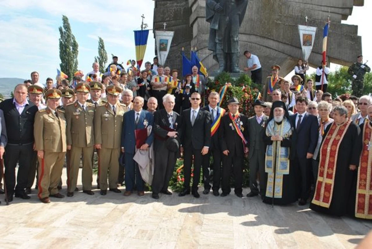 VETERANII DE LA PĂULIȘ, CETĂȚENI DE ONOARE AI COMUNEI