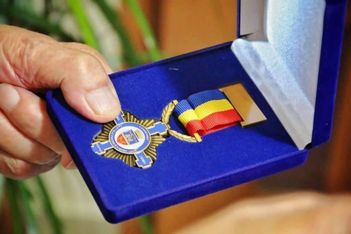 Veteranii de război din Arad au primit Ordinul Centenar