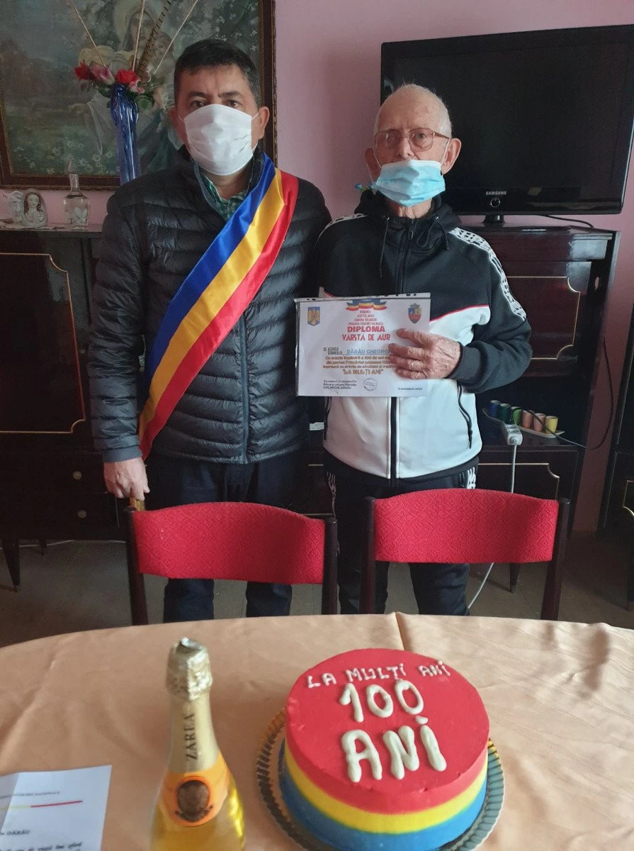 Veteranul de război Gheorghe Dărău, din Hălmagiu, a ajuns la venerabila vârstă de 100 de ani