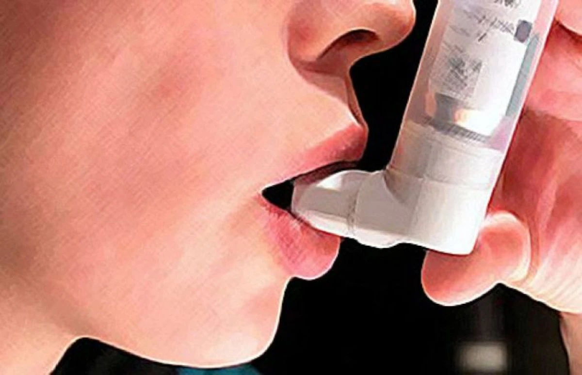 Vezi care sunt factorii care favorizează crizele de astm