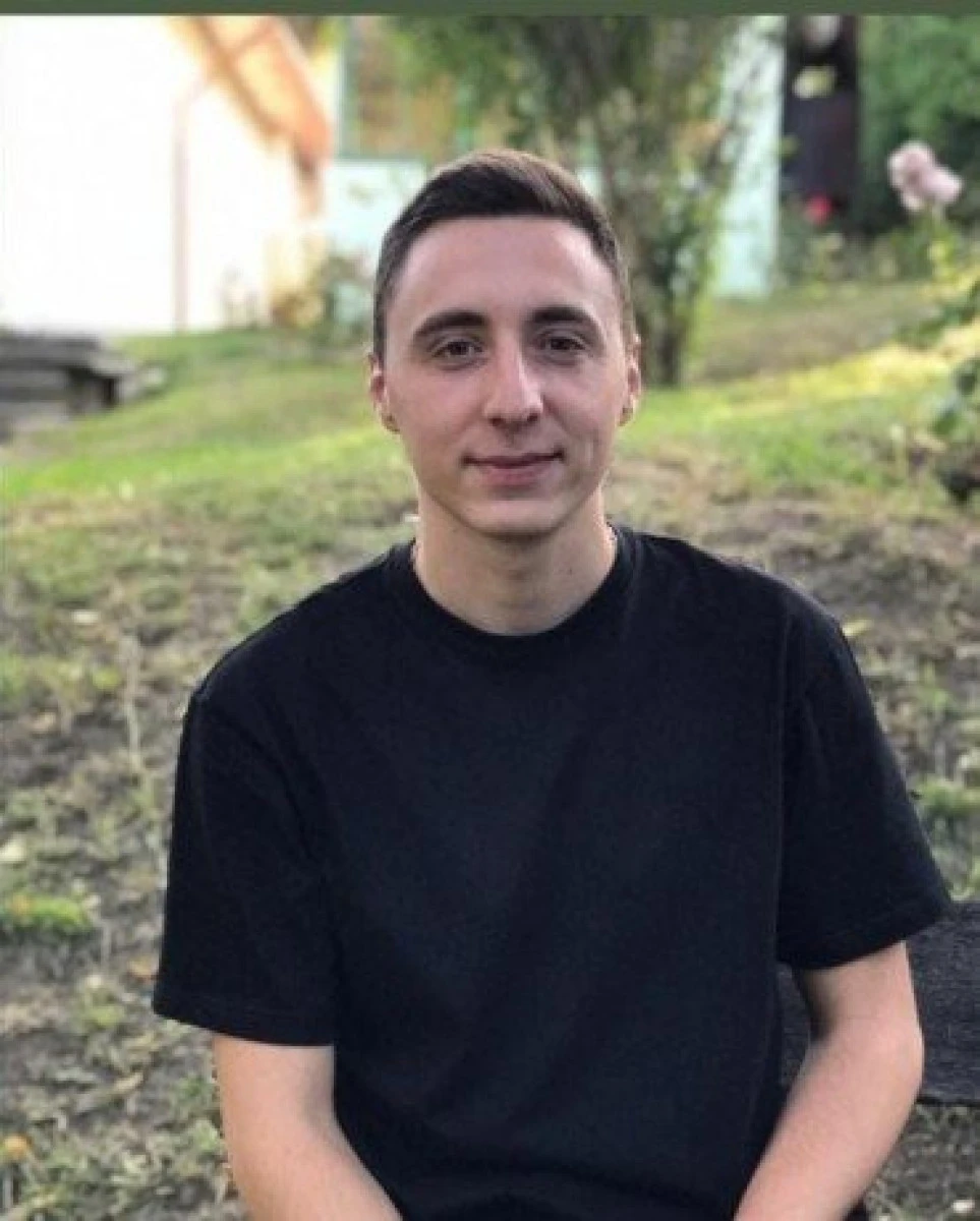Viata unui tânăr student de 20 ani atârnă de un fir de ață..Ștefan are nevoie de sprijinul nostru.