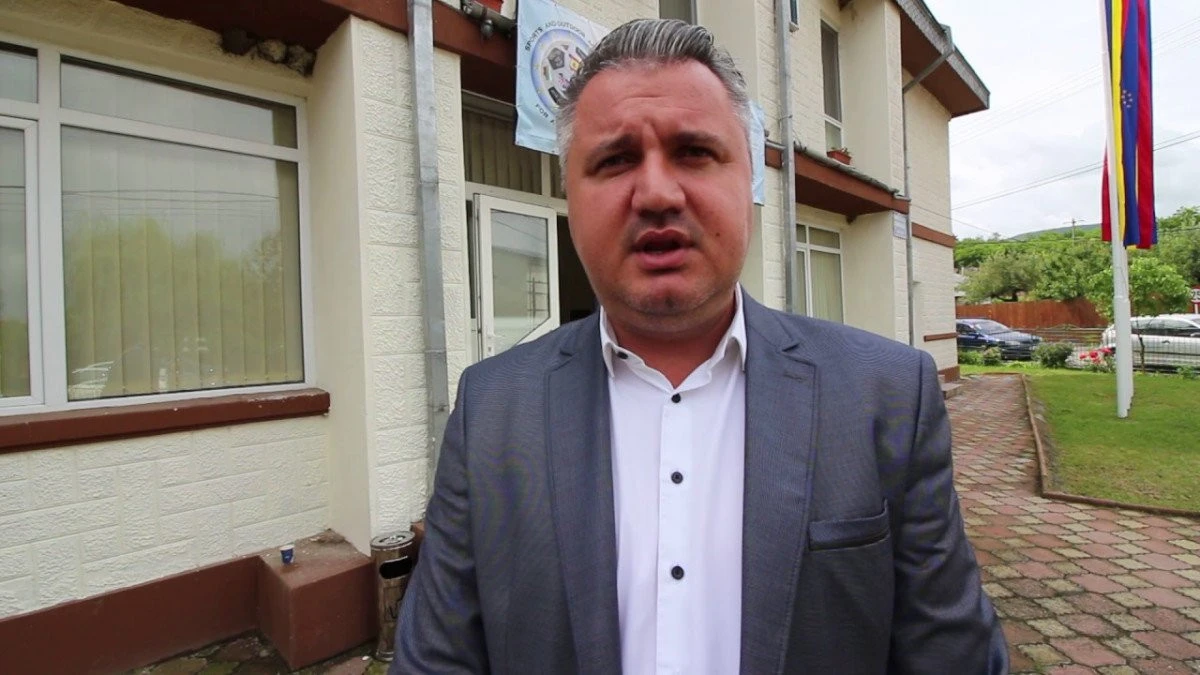 Viceprimar USR, exclus din partid pentru că a dat like unui deputat PSD