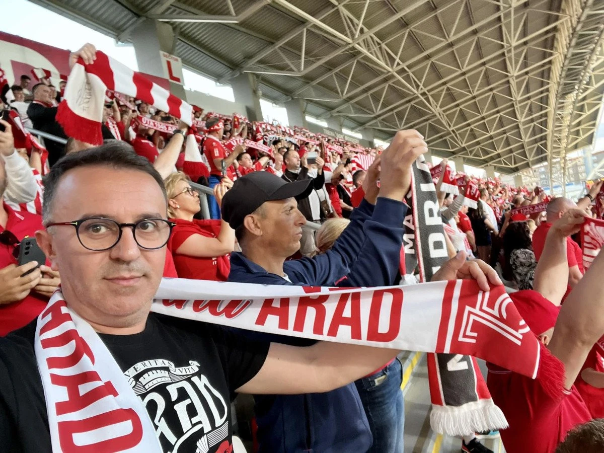 Viceprimarul Ilie Cheșa le dă vești bune utiștilor: ”Într-o perioadă scurtă vom înlocui gazonul”. Se vor monta turnicheți noi la tribuna a II-a