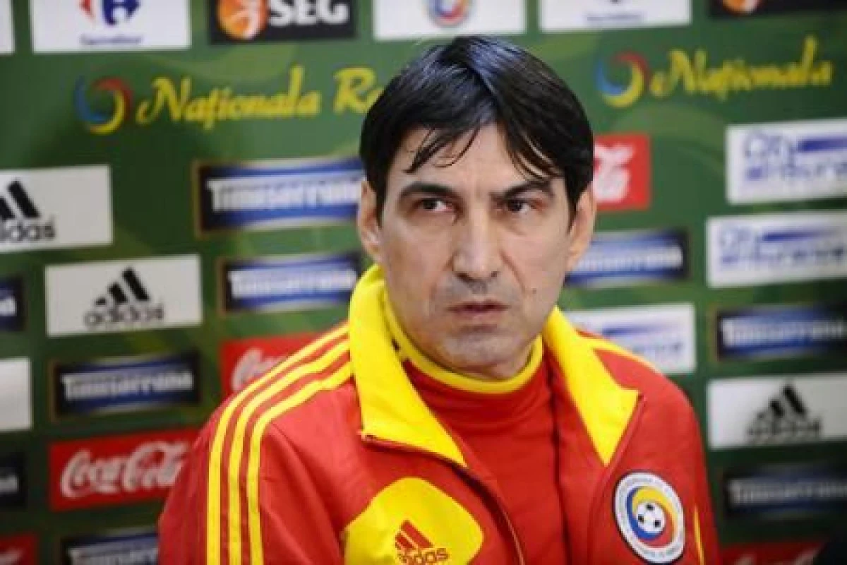 VICTOR PITURCA A CONVOCAT 14 STRANIERI PENTRU MECIURILE CU UNGARIA SI FINLANDA