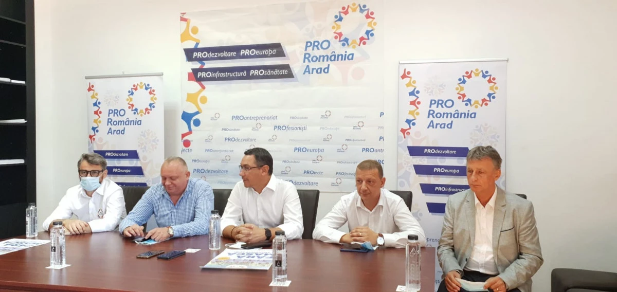Victor Ponta a venit la Arad pentru a-și încuraja colegii înainte de alegeri