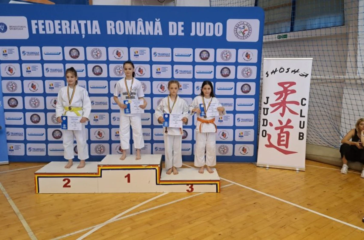Victoria Felnac punctează și pe tatami! Două medalii la Naționalele U12, de la Bacău