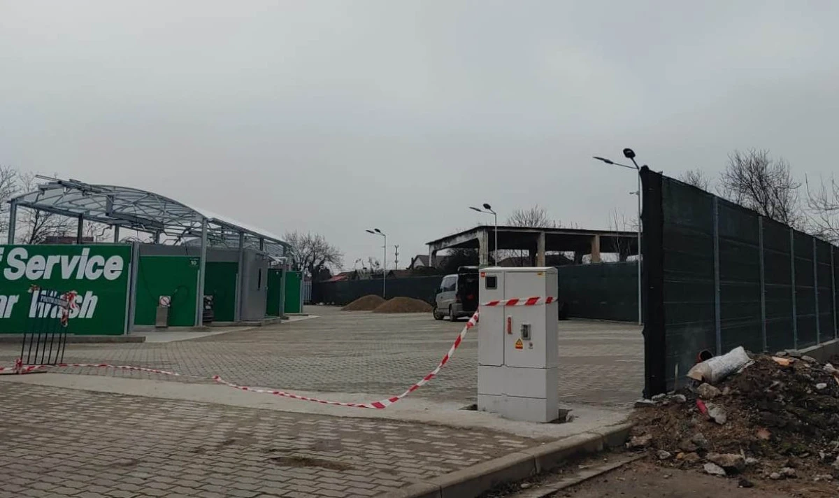 (VIDEO) Bibarț a promis un parc pe Poetului. Între timp, a răsărit o spălătorie pe acel teren