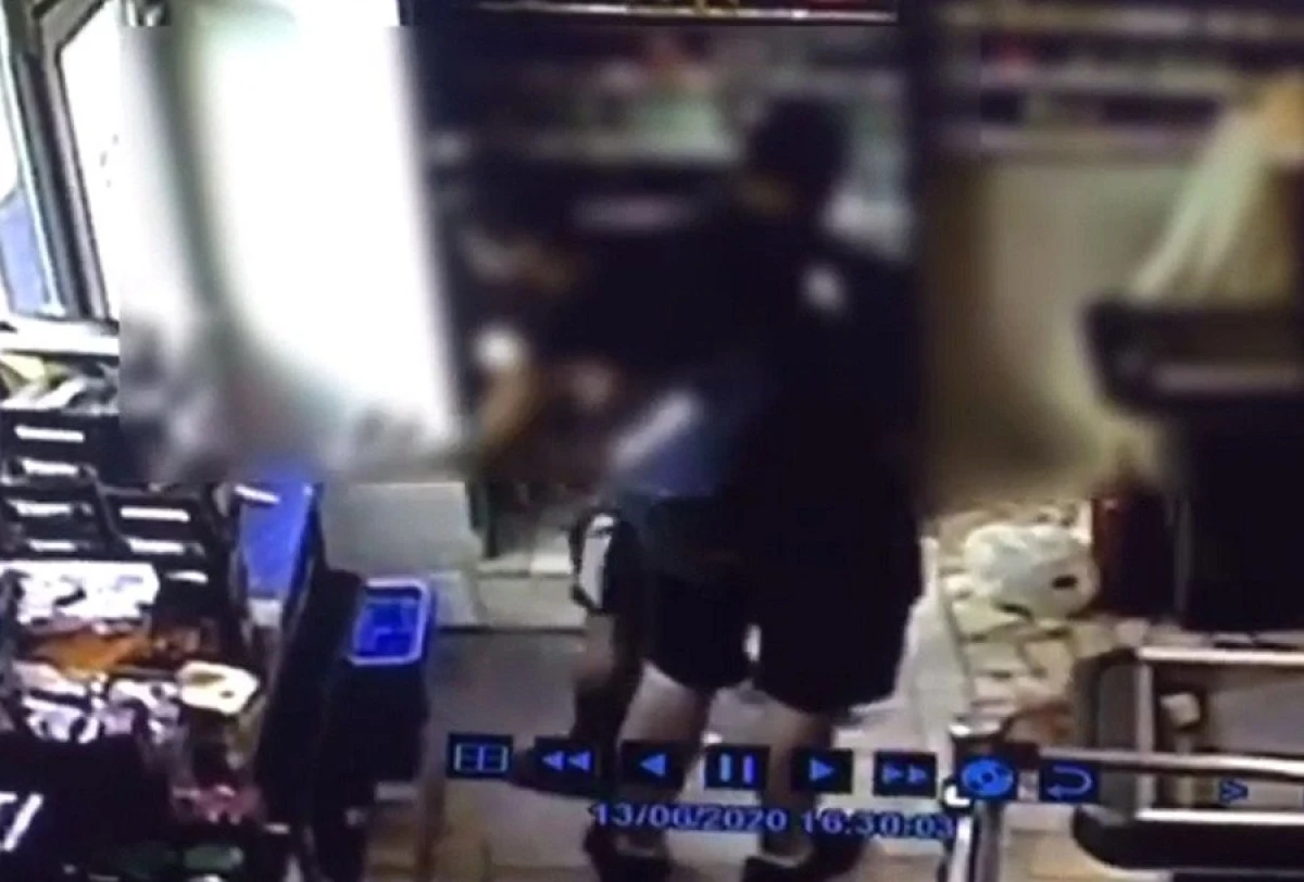 (VIDEO) Un tânăr din Lipova cercetat penal pentru furt. Cum a fost prins de jandarmi