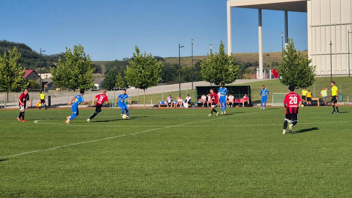 Viitorul și Unirea Sântana se înfruntă vineri, în al doilea duel arădean al debutului de Liga a III-a