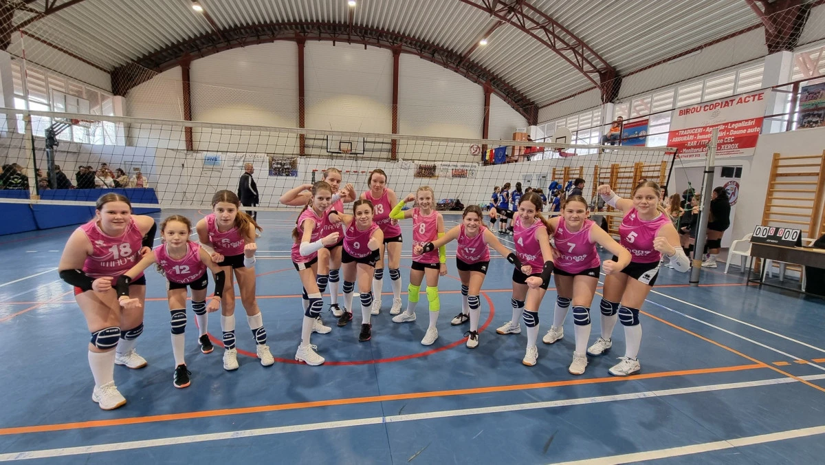 Voleiul juvenil arădean performează: Nădlacul bifează o premieră, iar ProVolei, Westar și Lipova țin ștacheta sus (FOTO)