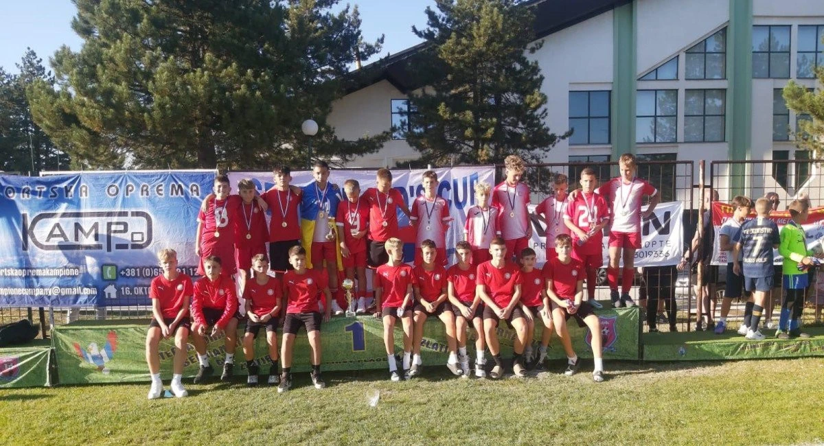 Weekend de poveste pentru Viitorul Arad: juniorii s-au remarcat la Zlatibor, iar grupa 2016 a bătut tot la Ghiroda!