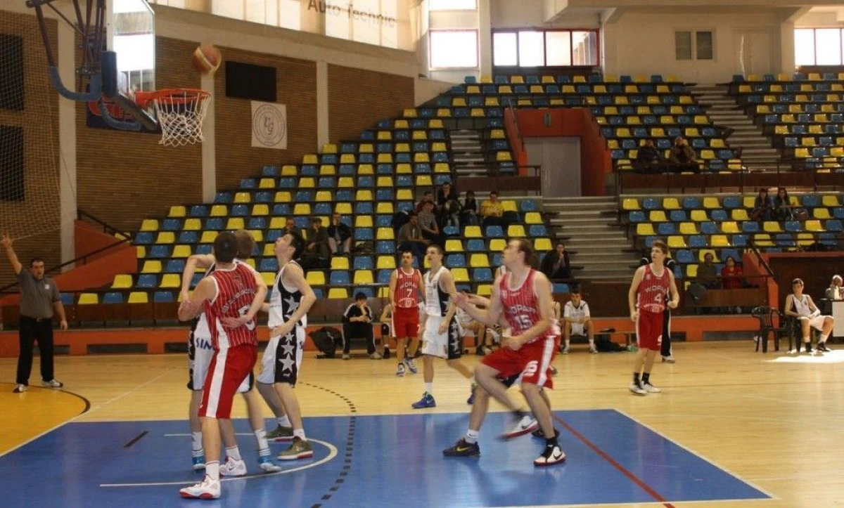 WEST OLYMPIA PHOENIX DEBUTEAZA IN CAMPIONAT LA MIERCUREA CIUC