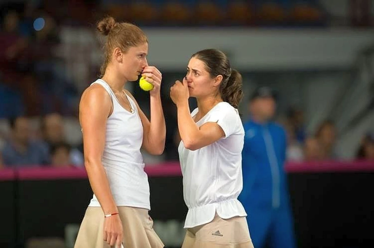 Wimbledon: Begu și Niculescu s-au calificat în turul II la dublu feminin