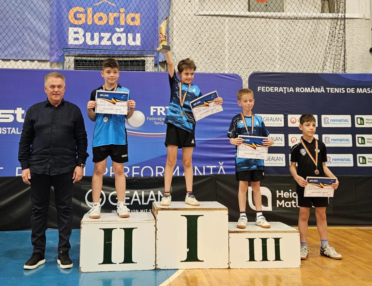 Yanis Clenciu este Paleta de Argint a României! Puștiul de la CSM Arad a devenit vicecampion la tenis de masă