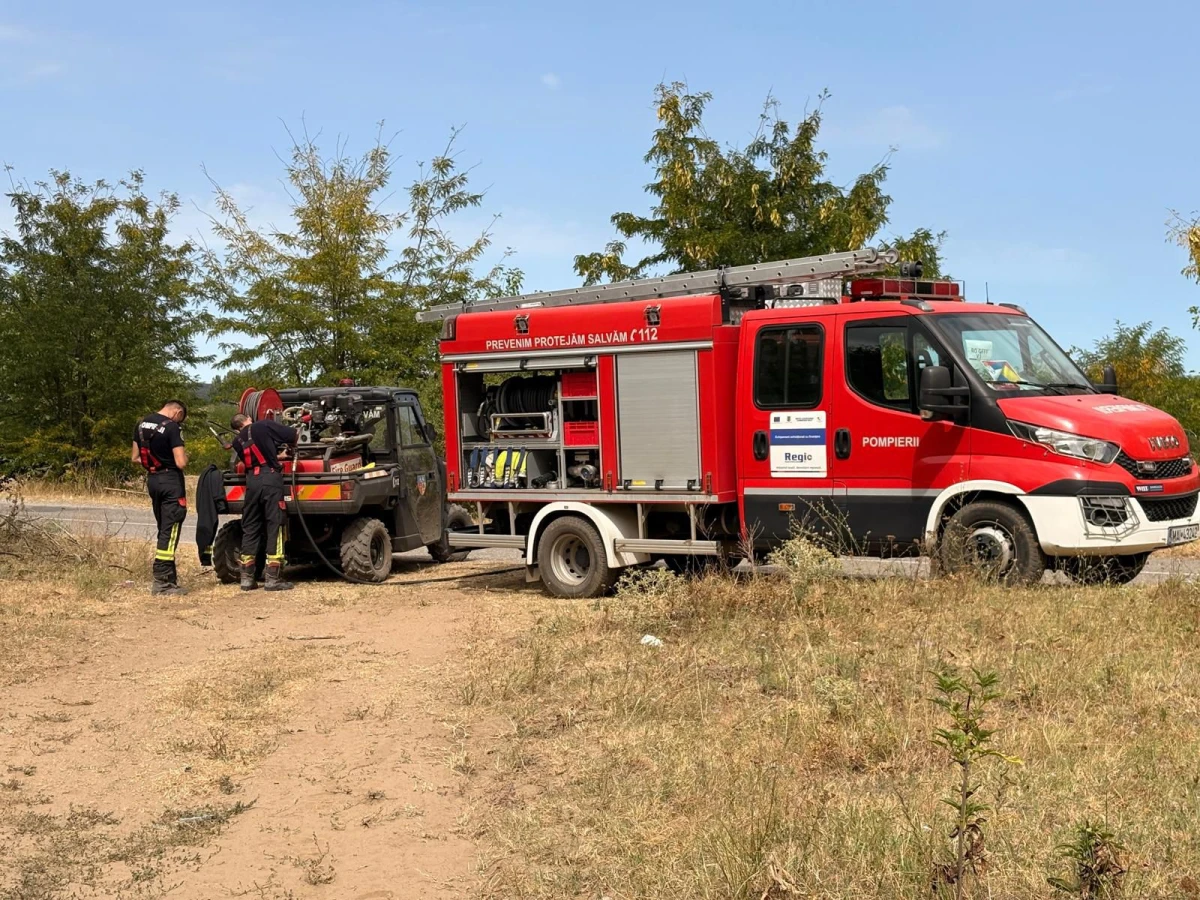 Zece pompieri arădeni, o săptămână de luptă cu incendiile din Serbia