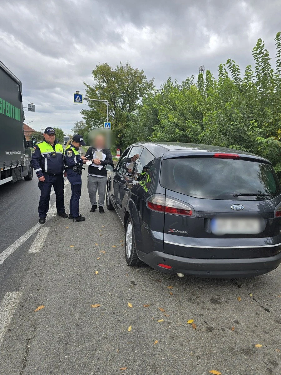 Zeci de amenzi date de polițiștii arădeni șoferilor, la trecerile la nivel cu calea ferată