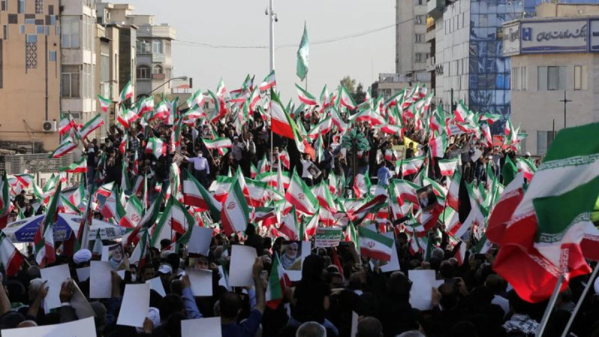 Zeci de copii au fost ucişi şi sute au fost arestaţi în urma reprimării mişcării de contestare în Iran
