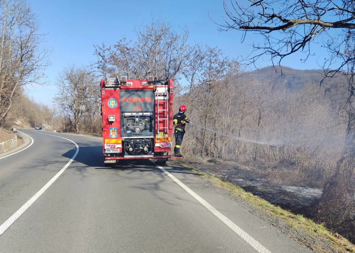 Zeci de intervenții pentru pompierii arădeni, în weekend