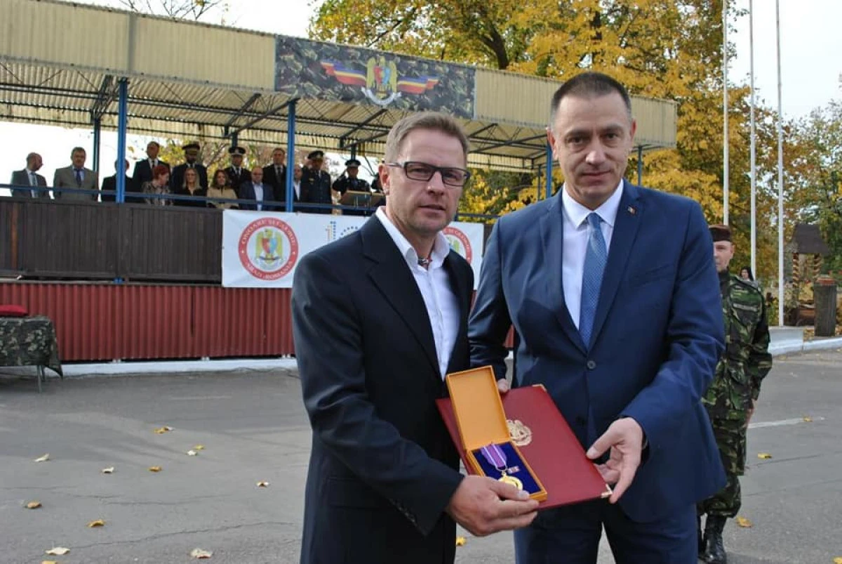 Zsolt Torok a fost premiat cu medalia "Emblema de Merit" de către Ministerul Apărării
